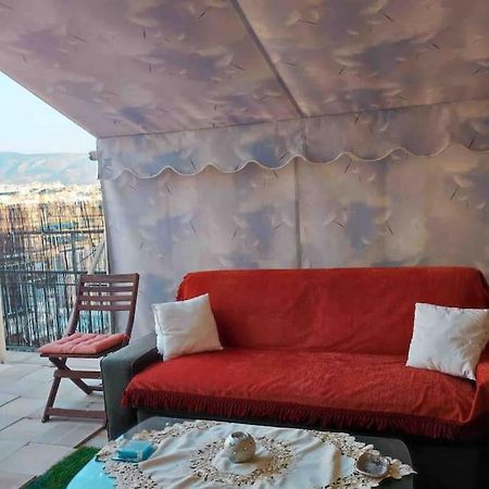 Spacious Private Rooftop Studio, Mountain And Sea View Atene Esterno foto